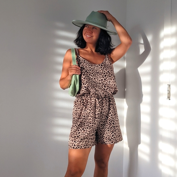 Leopard romper size S - Picture 7 of 7